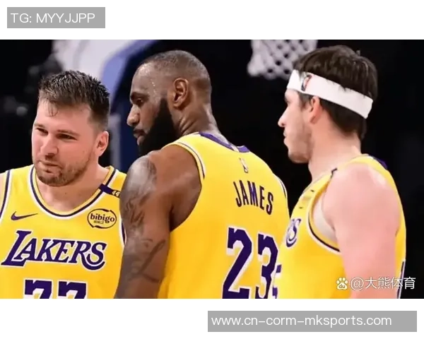 最终0.4秒球权归马刺是错判！湖人吃亏仍险胜：差点被拖入加时