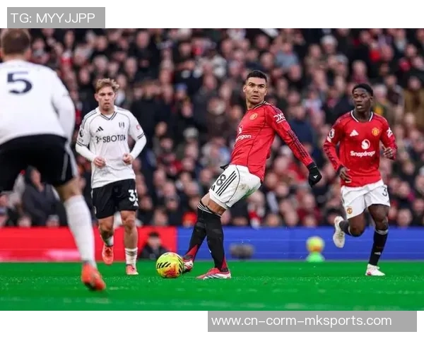 曼联一人冬窗归队已成定局!曝拉爵松口愿卖新帝星,其被疑为内鬼 曼联一人冬窗归队已成定局!曝拉爵松口愿卖新帝星,其被疑为内鬼